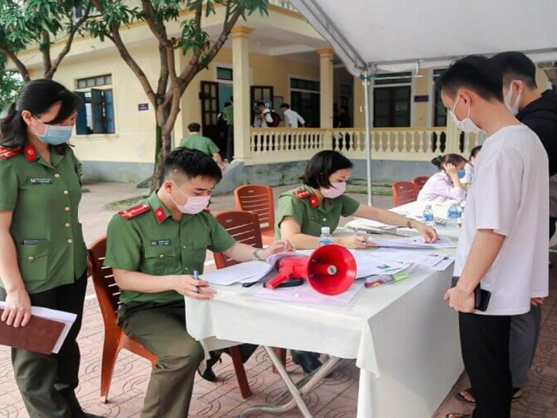 Khám sức khỏe thi công an